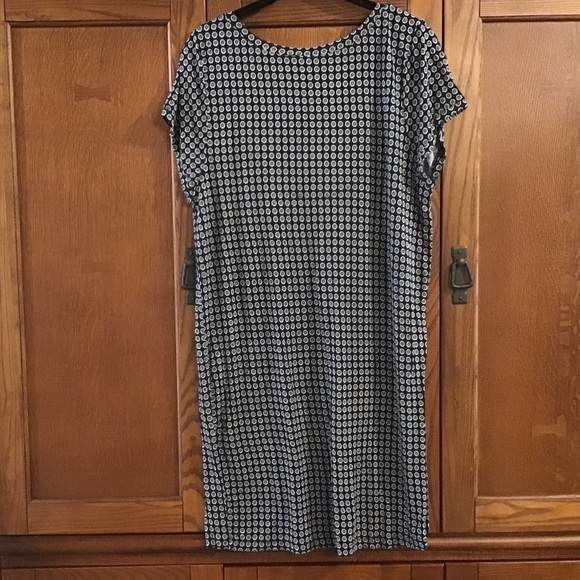 Kensie. Super comfy, super soft dress. - Picture 3 of 5